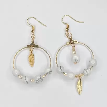 Boucles d'oreilles « Stacy » en Howlite blanche - Les