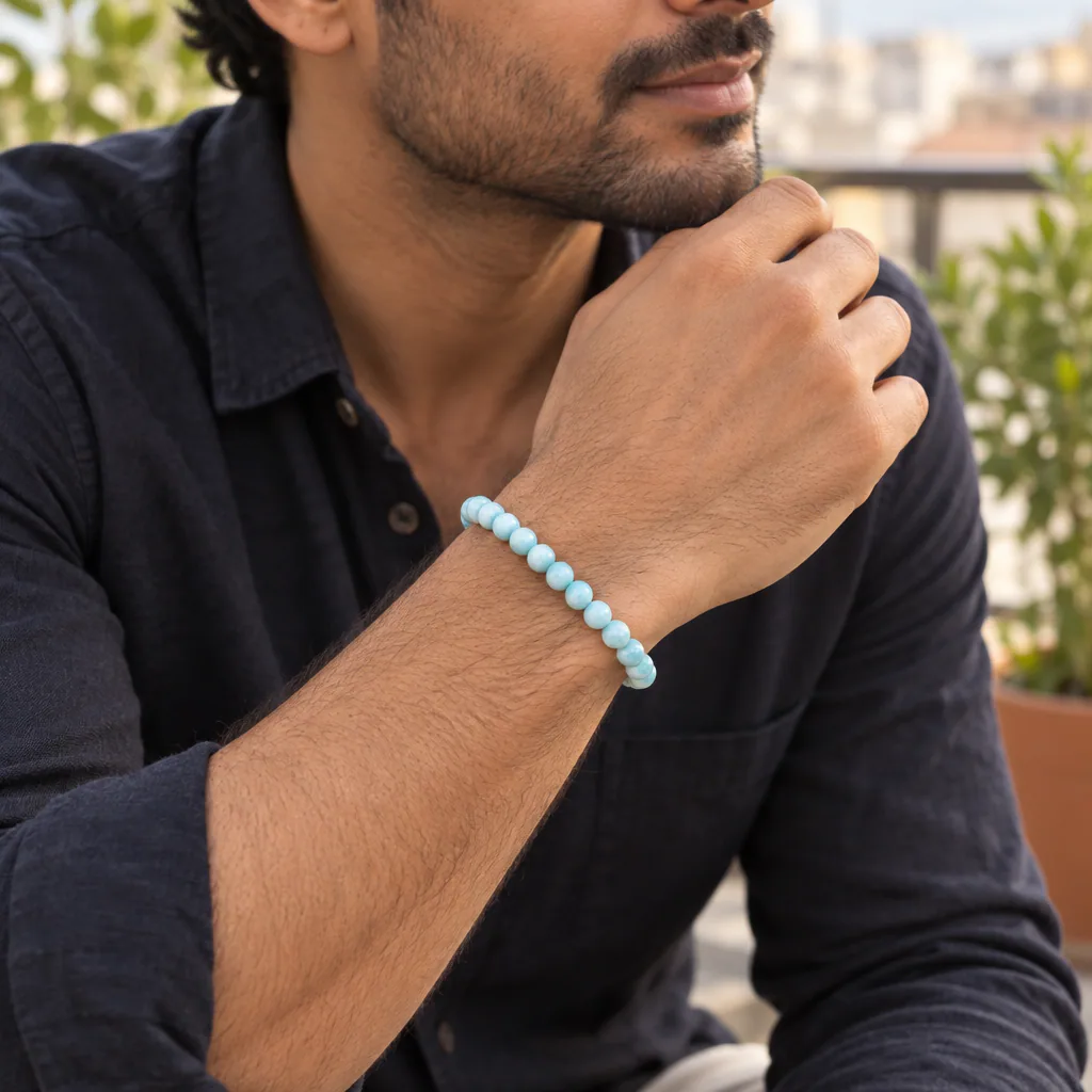 Bracelet à boules en Larimar · 6 mm · République dominicaine · Grade AA — vue portée 2