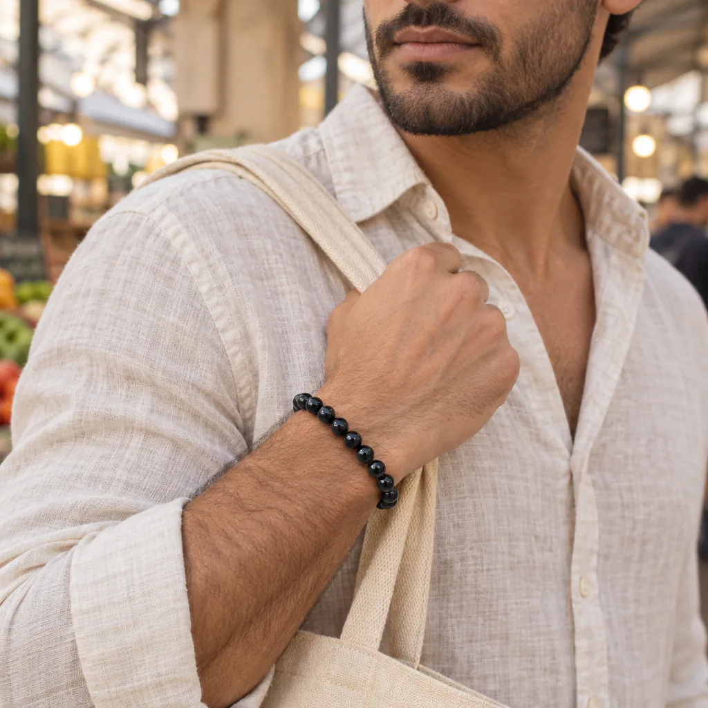 Bracelet à boules en Onyx · 6 mm · Brésil · Grade A — vue portée 2
