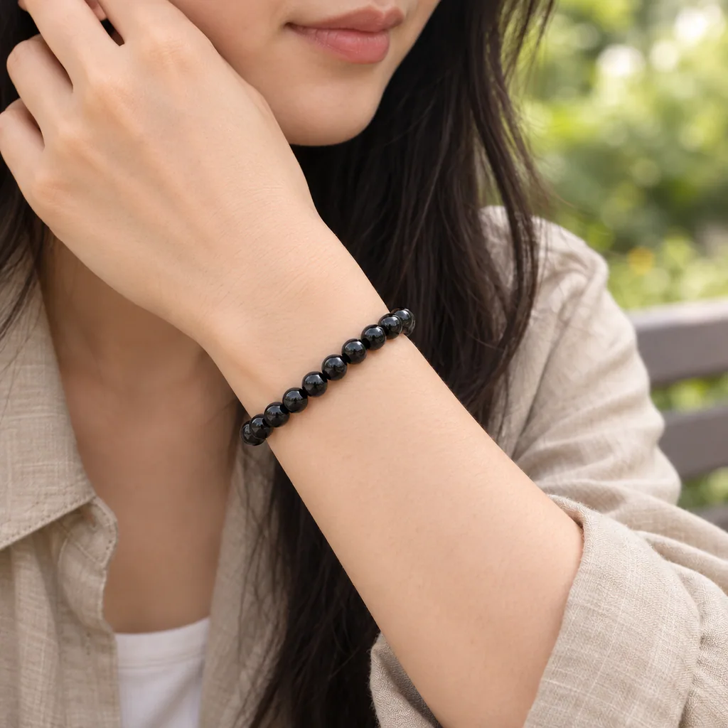 Bracelet à boules en Spinelle noire · 6 mm · Thaïlande · Grade A — vue portée 1