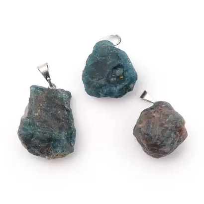 Pendentif Pierre brute en Apatite Bleue - Les Merveilles de