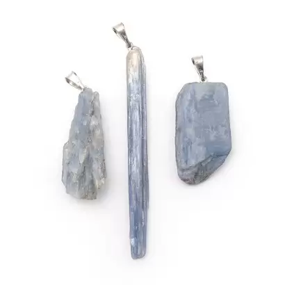 Pendentif Pierre brute en Cyanite Bleue - Les Merveilles de