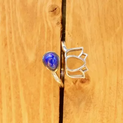 Bague « Lotus » réglable en Argent 925 et Lapis Lazuli - Les
